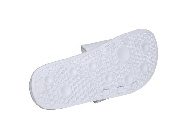 UMBRO Core Slippers Vit 37 Badtoffla 