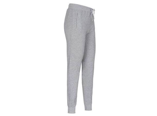UMBRO Basic Sweat Pant Jr Grå 128 Klassisk joggingbyxa junior 