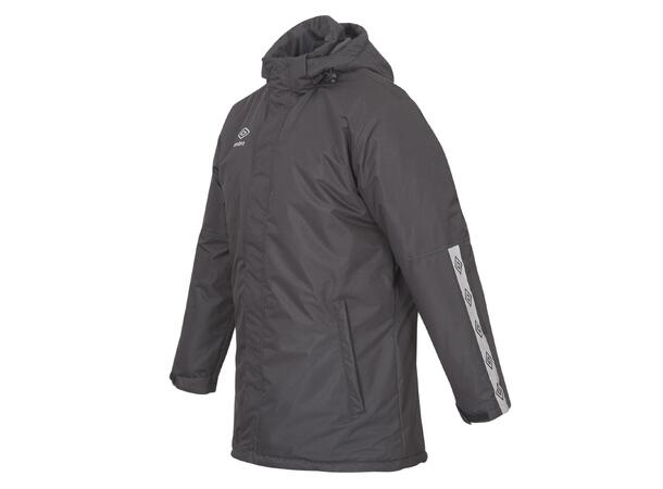 UMBRO UX Elite Team Jacket Jr Svart 152 Fodrad klubbjacka junior 