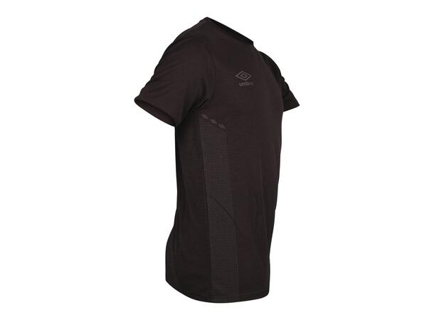 UMBRO Core Tech Tee Svart XS T-shirt 