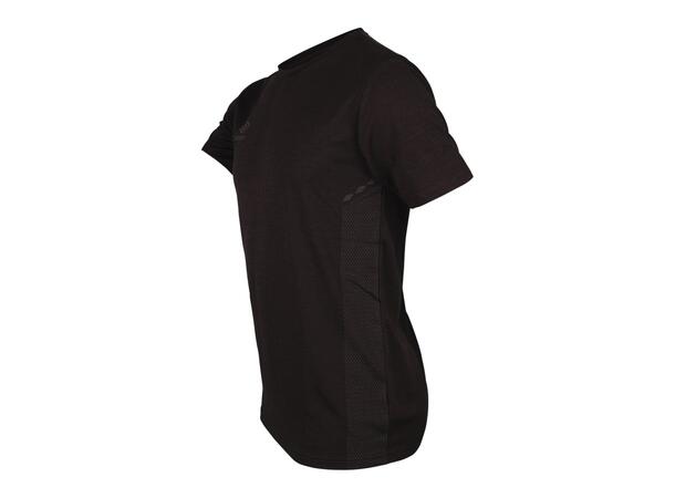 UMBRO Core Tech Tee Svart XS T-shirt 