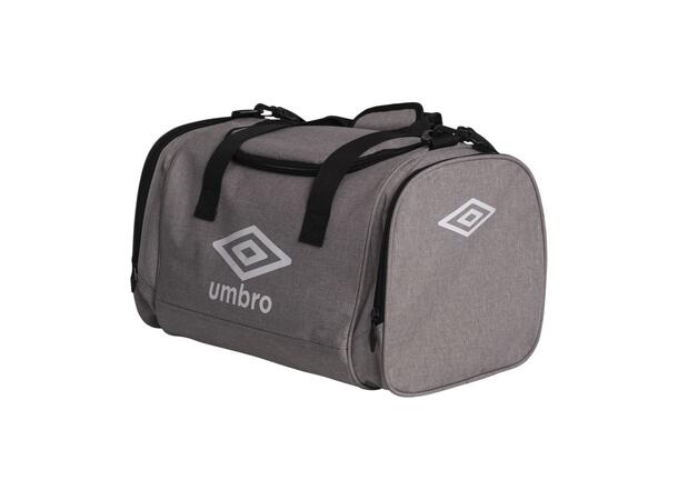 UMBRO Core Bag Gråmel. 30L Väska 